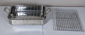 lot 116 image: Cuisinart Chefs Classic 16 Roasting Pan and (3) Cooling Racks