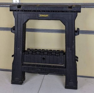 lot 125 image: Pair of Stanley Folding Saworses