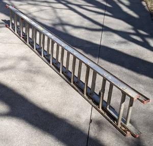 lot 130 image: Werner 20 Extension Ladder