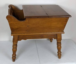 lot 68 image: RARE Vintage Heywood Wakefield Flip Top Dough Box Magazine Rack Table