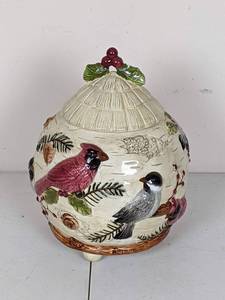 lot 105 image: Genuine Sonoma Home Goods Ceramic Cookie Jar