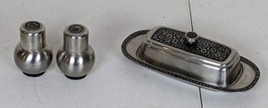 lot 136 image: Stainless Steel Oneida Butter Dish with Salt & Pepper Shakers