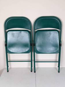 lot 127 image: Pair of Green Folding Chairs
