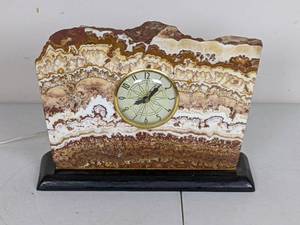 lot 133 image: Gorgeous Marble Rock Mantle Clock