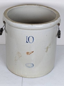lot 37 image: Large Vintage Red Wing Union 10 Gallon Stoneware