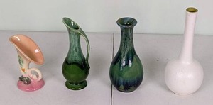 lot 48 image: Set of 4 Vintage Ceramic Vases