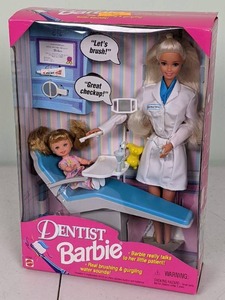 lot 34 image: Vintage 1997 Barbie Kelly Dentist Dolls New in Box