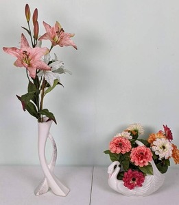 lot 45 image: Beautiful Set of Vase & Planter with Artificial Flowers