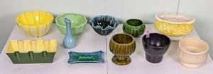 lot 179 image: Colorful Assorted Pottery (Hull, Royal Haeger, Red Wing, McCoy, Floraline, Lane)