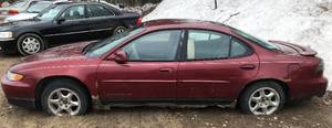 lot 5 image: 2002 Pontiac Grand Prix SE