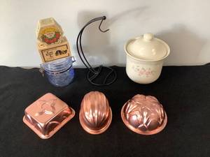 Kitchen Dcor & Utensils