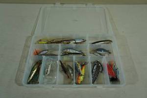 lot 209 image: Plastic Tray of Fishing Lures - Spoons, Jointed, Vintage