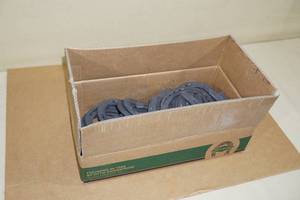 lot 15 image: Diamond Classic Plain Horseshoes - Size 00