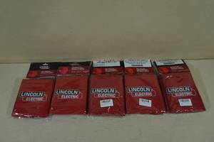 lot 40 image: Lincoln Electric Small Canvas Welder Covers
