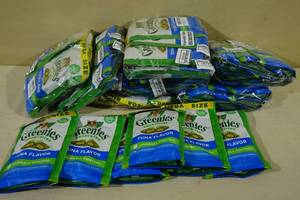 lot 60 image: 48 Feline Greenies Tuna Flavor Cat Treats