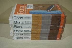 lot 66 image: Bona Microfiber Cleaning Pads