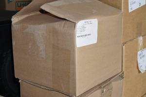 lot 142 image: 1000 8 x 10 3 Mil Bag - Perforated Roll