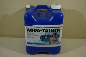 lot 163 image: Reliance 7 Gallon Water Jug
