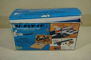 lot 167 image: Vintage U-Fly-It Instrument Pilot Toy Set