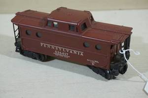 lot 175 image: Vintage Lionel O Gauge Model Train Caboose - Pennsylvania