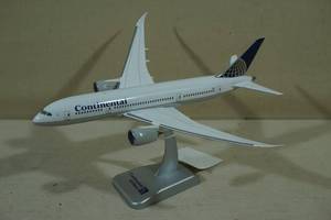 lot 184 image: Continental Airlines Employee Desktop Jet Model