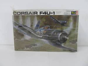 lot 27 image: Vintage Revell F4U-1 Corsair