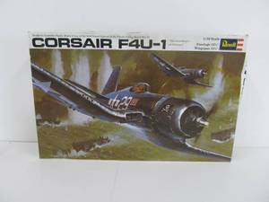lot 47 image: Vintage Revell F4U-1 Corsair