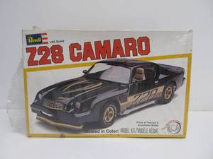 lot 70 image: Revell Z28 Camaro