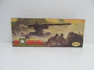 lot 129 image: Vintage Aurora 155mm Long Tom Gun