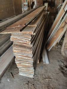 lot 3 image: Large Lot of Recovered Red Cedar Siding - 88 Pieces up to 16 Long - See Description