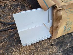 lot 350 image: Lot of (11) White Vinyl Siding Strips (10 x 12 Each), (6) 4 x 10 Aluminum Facia, Corner Trims, Aluminum Soffit and More