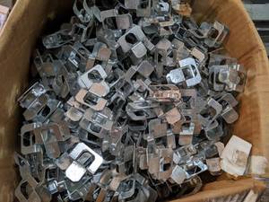 lot 30 image: 1000 Simpson Strong Tie 58 Sheathing Clips