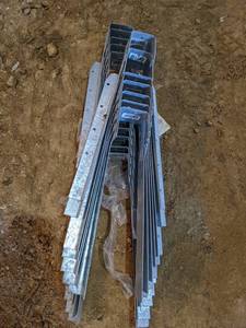 lot 41 image: (20) Simpson Strong-Tie Face Mount Truss Hangers NER 469