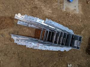 lot 47 image: (30) Dual 2x10 Face Mount Joist Hangers Part No. SUH210-2