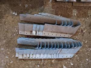lot 65 image: (20) 2 x 6-8 Steel Skewed Right 45° Double Hanger