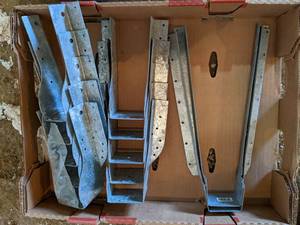 lot 71 image: (10) 3 x 10-14 Steel Double Face Mount Hanger Part No. HD310