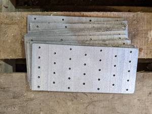 lot 75 image: (20) 3.125 x 7 Tie Plates Part No. TP37