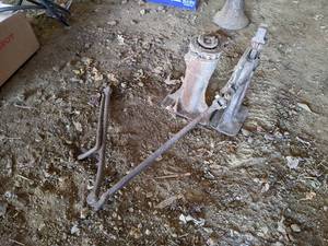 lot 82 image: Pair of Antique Jacks - Rees No.0