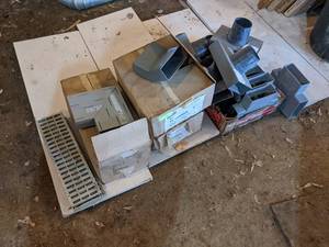 lot 193 image: Large Lot of Form-A-Drain Fittings - Includes 8-90°, 15-45°, and More