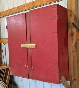 lot 223 image: Vintage Wood Hanging Cabinet - 48 x 48 x 18 - Bring Tools to remove - Looks like T30 Screws