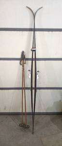 lot 230 image: Pair of Cross Country Skis, Caribou AR Rossignol w Poles - 76 Tall
