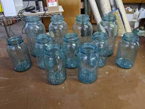 lot 252 image: Lot of Blue Ball Mason Jars (4) 12 Gallon and (7) Quart