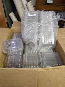 lot 277 image: Large Lot of (200) New Plastic Clamshell Berry Containers - About 5 x 4 x 3 - Part No.
