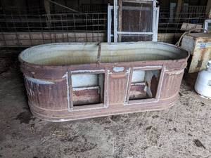 lot 360 image: Large Stock Tank - Measures 71 x 30 x 24
