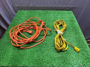 lot 9 image: Extension Cords