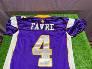lot 24 image: Vikings Brett Favre #4 Jersey Size 48 50th Anniversary