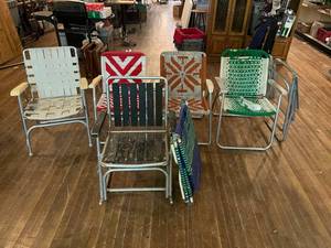 lot 39 image: Vintage Lawn Chairs