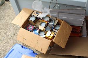 lot 40 image: Lot of (1 Box) Canning Jar Lids and Jar Rubbers