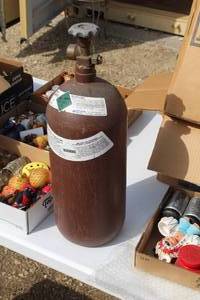 lot 51 image: Helium, Compressed Gas Tank