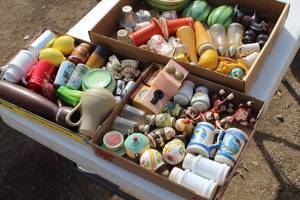 lot 65 image: Lot of (24) Salt & Pepper Shakers Sets (in 3 boxes)